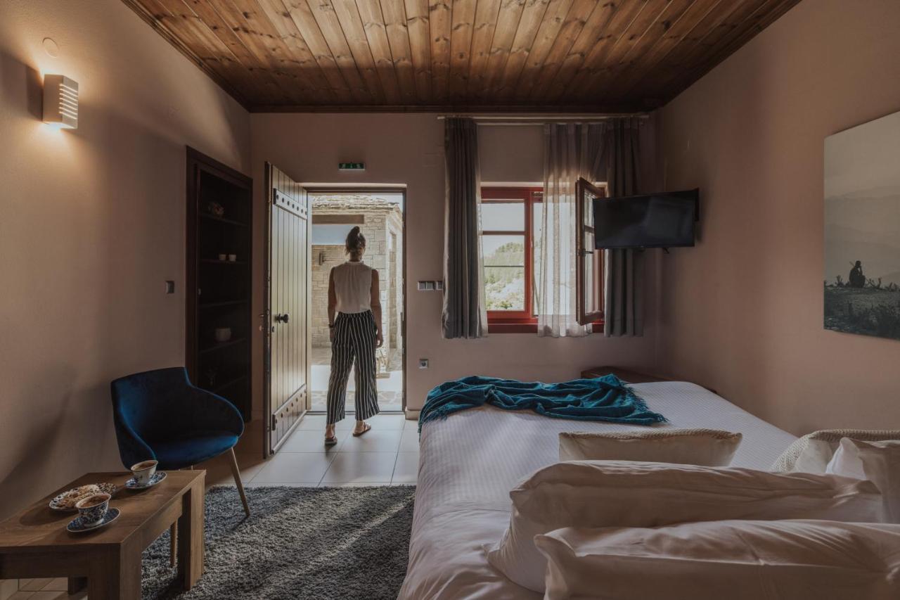 Rouista Tzoumerka Resort Vourgareli Habitación foto
